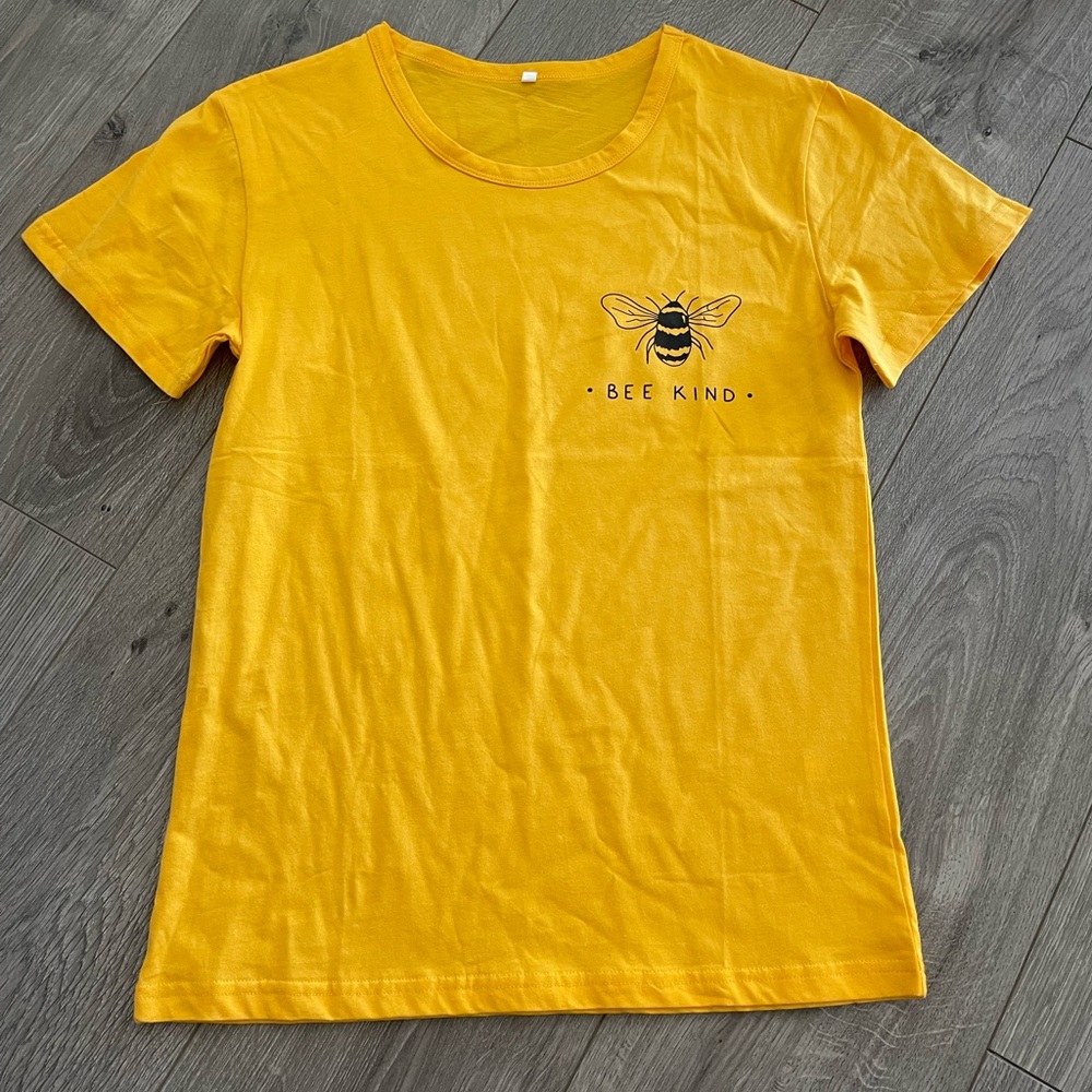 BEE KIND T-shirt NEW